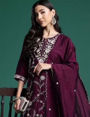 Floral Embroidered Sequinned Kurta With Trousers & Dupatta 1