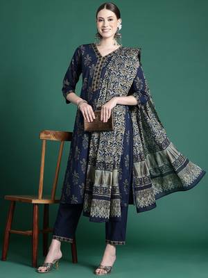 floral printed  cotton kurta with trousers & dupatta 1