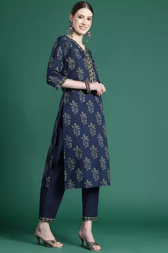 Floral Printed Pure Cotton Kurta With Trousers & Dupatta