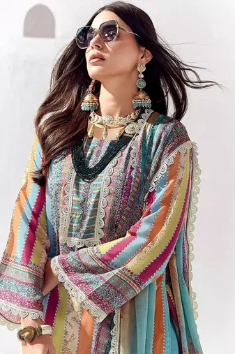 Women Ethnic Motifs Printed Regular Thread Work Kurta Trousers With Dupatta