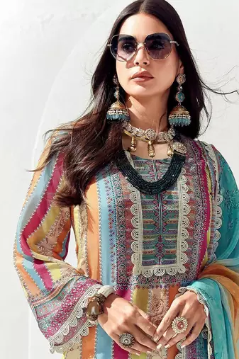 Women Ethnic Motifs Printed Regular Thread Work Kurta Trousers With Dupatta