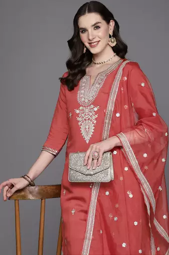 Floral Embroidered Regular Sequinned Kurta With Trousers & Dupatta