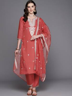 Floral Embroidered Regular Sequinned Kurta With Trousers & Dupatta 1