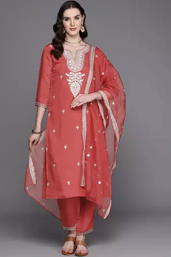 Floral Embroidered Regular Sequinned Kurta With Trousers & Dupatta
