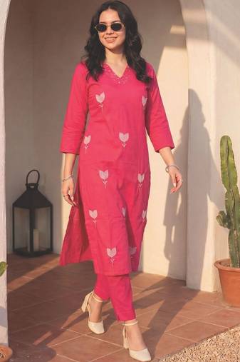 Women Floral Embroidered Regular Pure Cotton Kurta with Trousers