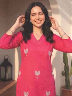 Women Floral Embroidered Regular Pure Cotton Kurta with Trousers 2