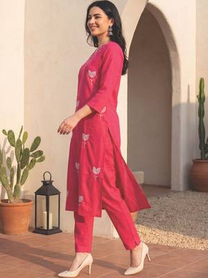 Women Floral Embroidered Regular Pure Cotton Kurta with Trousers 3