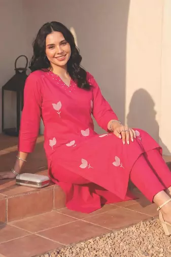Women Floral Embroidered Regular Pure Cotton Kurta with Trousers