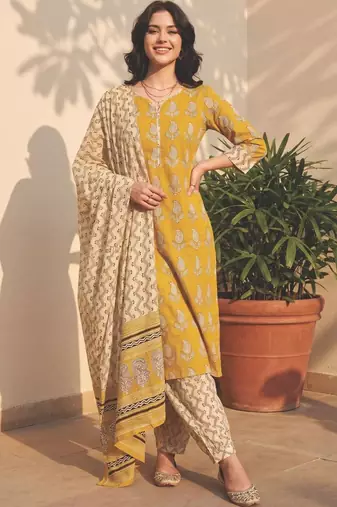 women ethnic motifs printed regular  cotton kurta with salwar & with dupatta