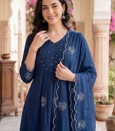 Women Ethnic Motifs Embroidered Pleated Thread Work Kurta with Trousers & With Dupatta