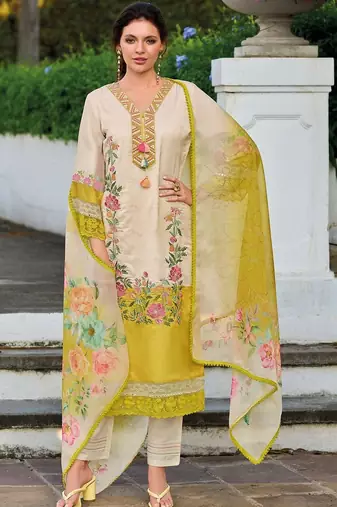 Women Floral Printed Regular Mirror Work Kurta with Trousers & With Dupatta