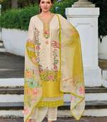 Women Floral Printed Regular Mirror Work Kurta with Trousers & With Dupatta