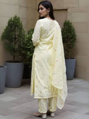 Women Floral Embroidered Thread Work Pure Cotton Kurta with Trousers & Dupatta 5