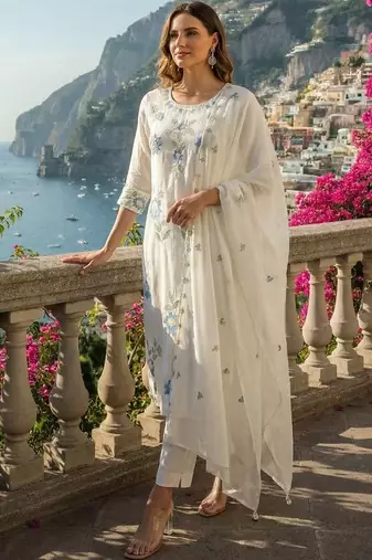 Women Floral Embroidered Regular Thread Work Pure Cotton Kurta with Trousers & With Dupatta