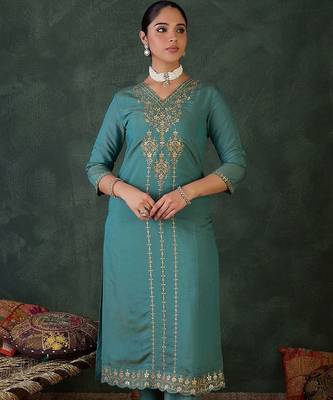 Women Ethnic Motifs Embroidered Regular Zari Kurta with Trousers & Dupatta 7