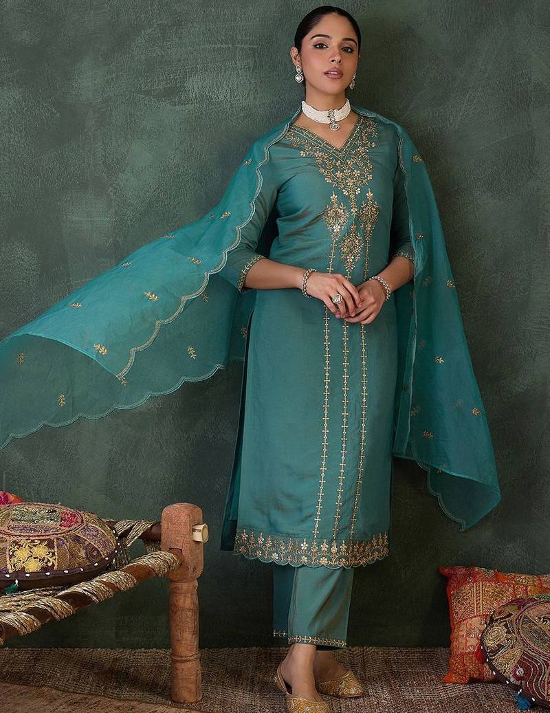 Women Ethnic Motifs Embroidered Regular Zari Kurta with Trousers & Dupatta