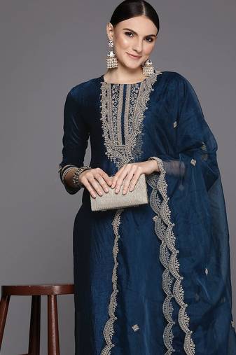 Women Floral Yoke Design Regular Sequinned Kurta with Trousers & Dupatta