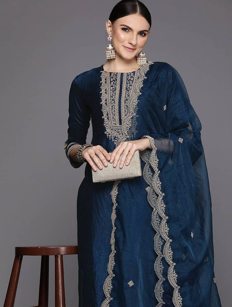 Women Floral Yoke Design Regular Sequinned Kurta with Trousers & Dupatta