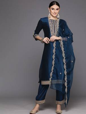 Women Floral Yoke Design Regular Sequinned Kurta with Trousers & Dupatta 5