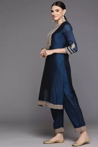 Women Floral Yoke Design Regular Sequinned Kurta with Trousers & Dupatta