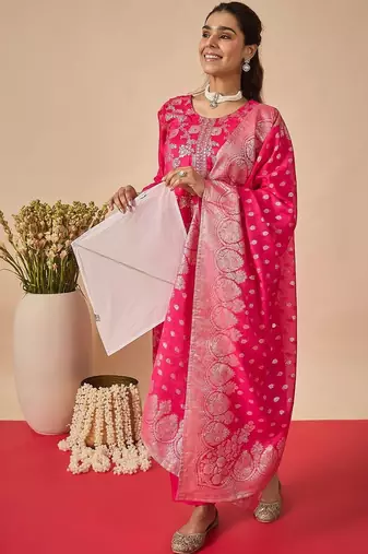 Women Ethnic Motifs Regular Kurta with Trousers & With Dupatta
