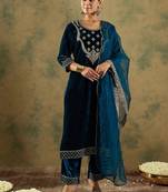 Floral Zari Embroidered Velvet Straight Kurta with Trouser & Dupatta
