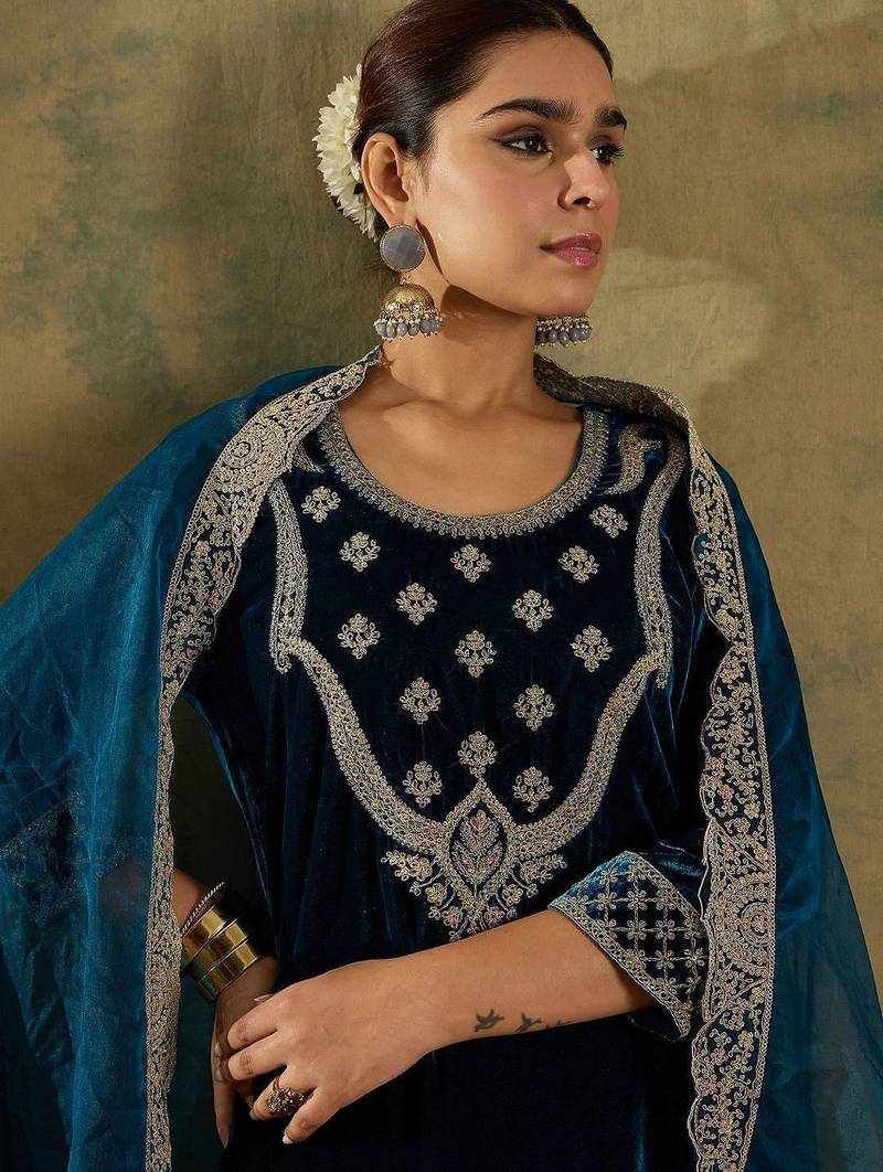 Floral Zari Embroidered Velvet Straight Kurta with Trouser & Dupatta