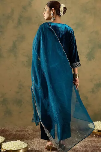 Floral Zari Embroidered Velvet Straight Kurta with Trouser & Dupatta