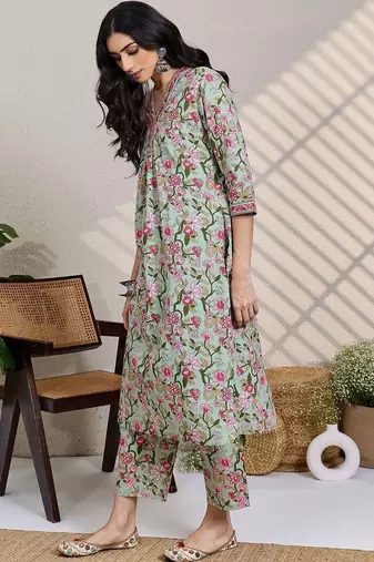 Women Floral Printed Regular Pure Cotton Kurta With Trousers