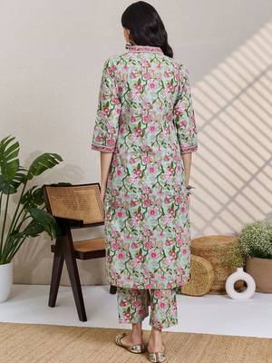 Women Floral Printed Regular Pure Cotton Kurta With Trousers 4