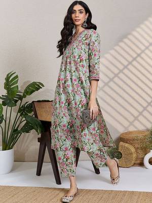 Women Floral Printed Regular Pure Cotton Kurta With Trousers 5