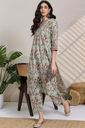 Women Floral Printed Regular Pure Cotton Kurta With Trousers