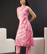 Women Floral Printed Regular Pure Cotton Kurta with Trousers