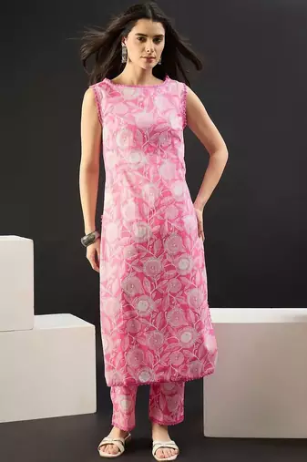 Women Floral Printed Regular Pure Cotton Kurta with Trousers