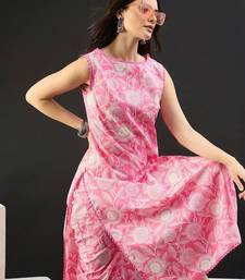 Women Floral Printed Regular Pure Cotton Kurta with Trousers