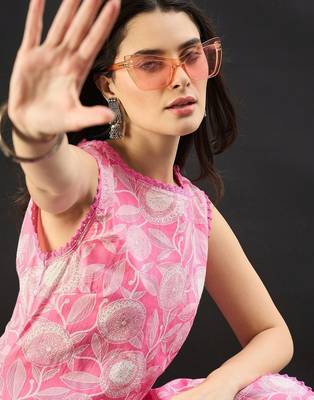 Women Floral Printed Regular Pure Cotton Kurta with Trousers 4