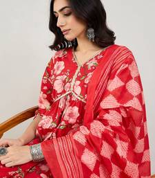 Floral Printed Empire Gotta Patti Pure Cotton Kurta & Trousers & Dupatta