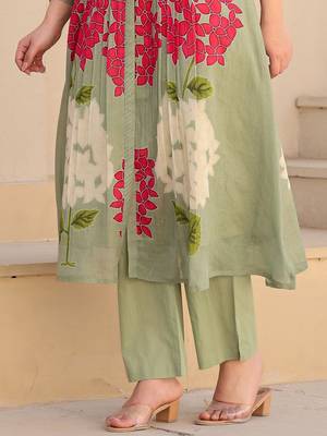 Floral Printed Screen Pure Cotton Kurta With Trousers 7