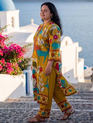 Plus Size Mustard Printed Straight Kurta Trousers Set 3
