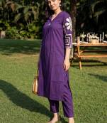 Women Embroidered Pleated Thread Work Pure Cotton Kurta with Trousers