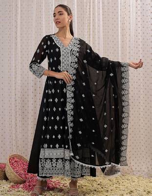 Ethnic Motifs Embroidered Pure Cotton Anarkali Kurta With Trouser And Dupatta 2