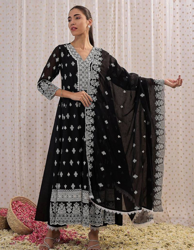 Ethnic Motifs Embroidered Pure Cotton Anarkali Kurta With Trouser And Dupatta