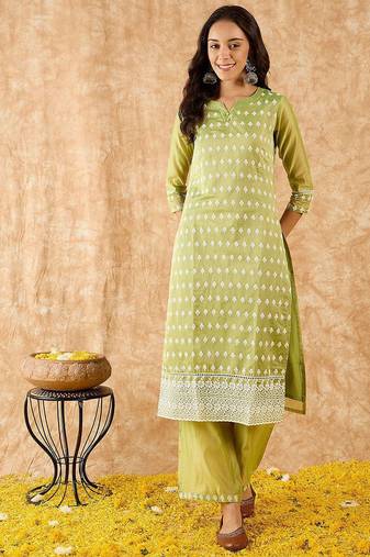 Ethnic Motifs Embroidered Straight Thread Work Kurta with Palazzos