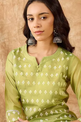 Ethnic Motifs Embroidered Straight Thread Work Kurta with Palazzos