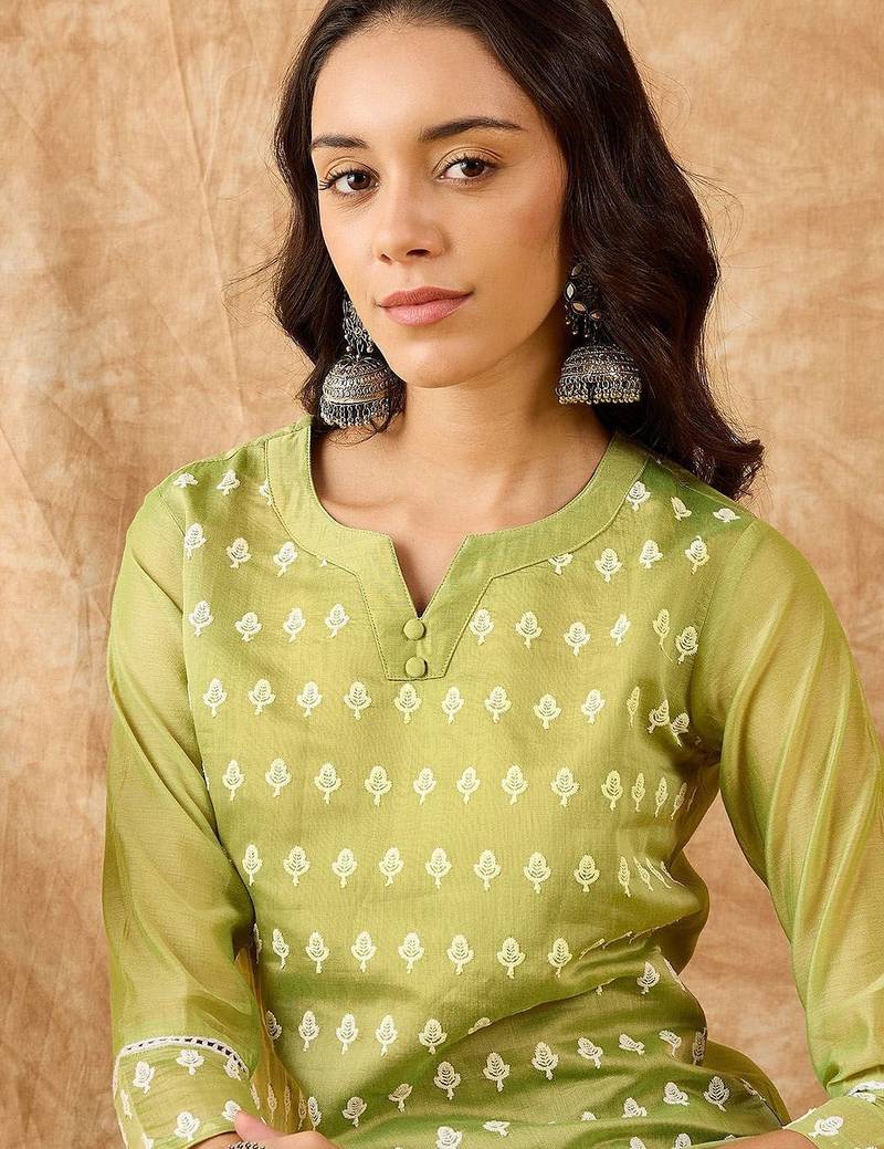 Ethnic Motifs Embroidered Straight Thread Work Kurta with Palazzos
