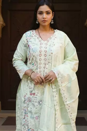 Women Embroidered Regular Thread Work Pure Cotton Kurta with Trousers & Dupatta