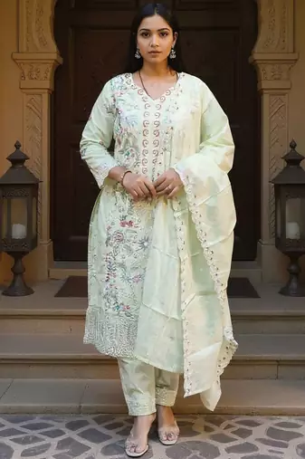 Women Embroidered Regular Thread Work Pure Cotton Kurta with Trousers & Dupatta