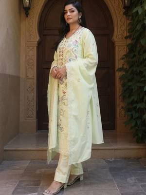 Women Embroidered Regular Thread Work Pure Cotton Kurta with Trousers & Dupatta 3
