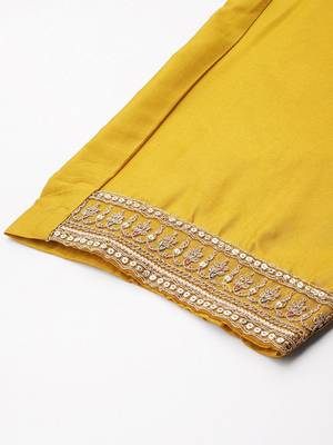Ethnic Motifs Yoke Design Sequinned Kurta With Trousers & Dupatta 9