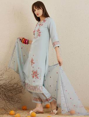 Round Neck Floral Embroidered Regular Thread Work Straight Kurta Set 6